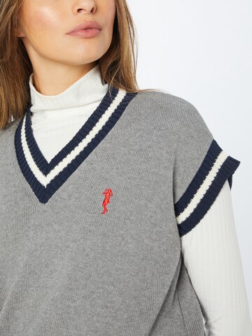 Derbe Pullover 'Kippes' in Grau