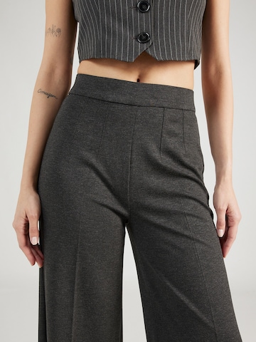 Marks & Spencer Wide leg Pleated Pants in Grey