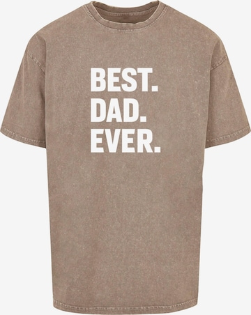 Merchcode Shirt 'Fathers Day - Best Dad Ever' in Bruin: voorkant