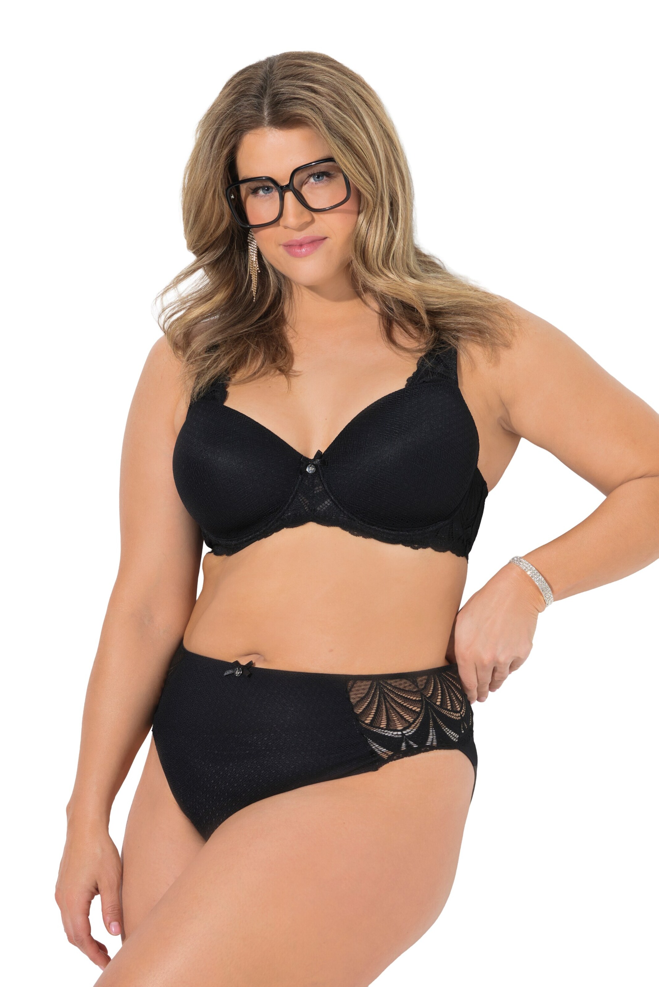 TruYou Panty in Black: front