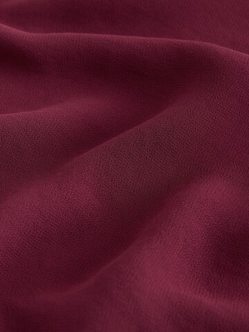 Next Bluse in Rot
