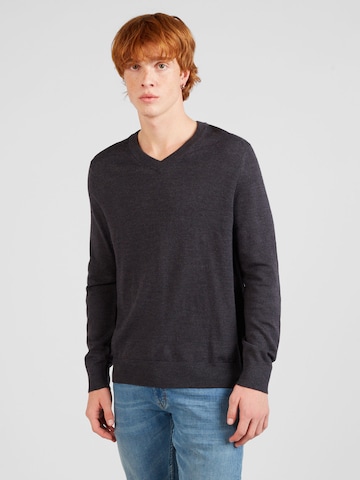 Banana Republic Sweater in Grey: front