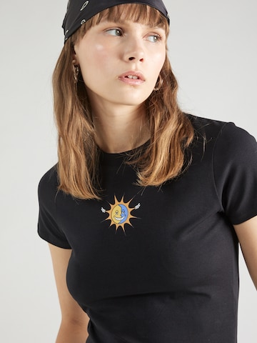 Iriedaily T-Shirt 'Ying Sun' in Schwarz
