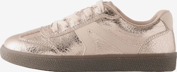 Next Tennarit värissä kulta: etupuoli