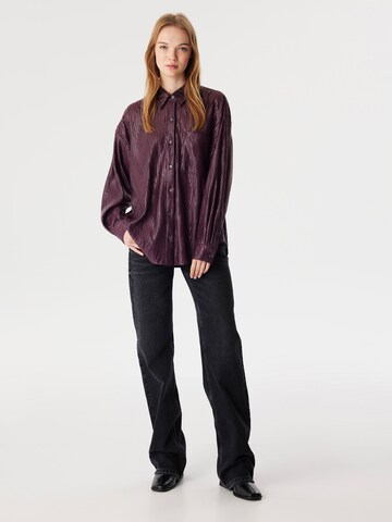 Twist Blouse in Red