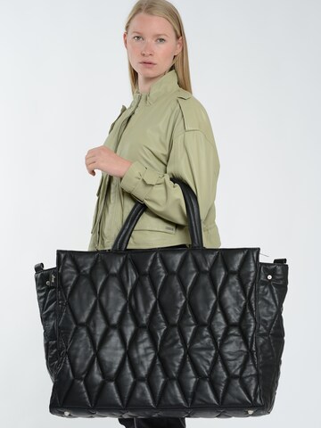 Maze Handbag in Black: front