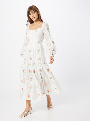 Robe Warehouse en blanc : devant