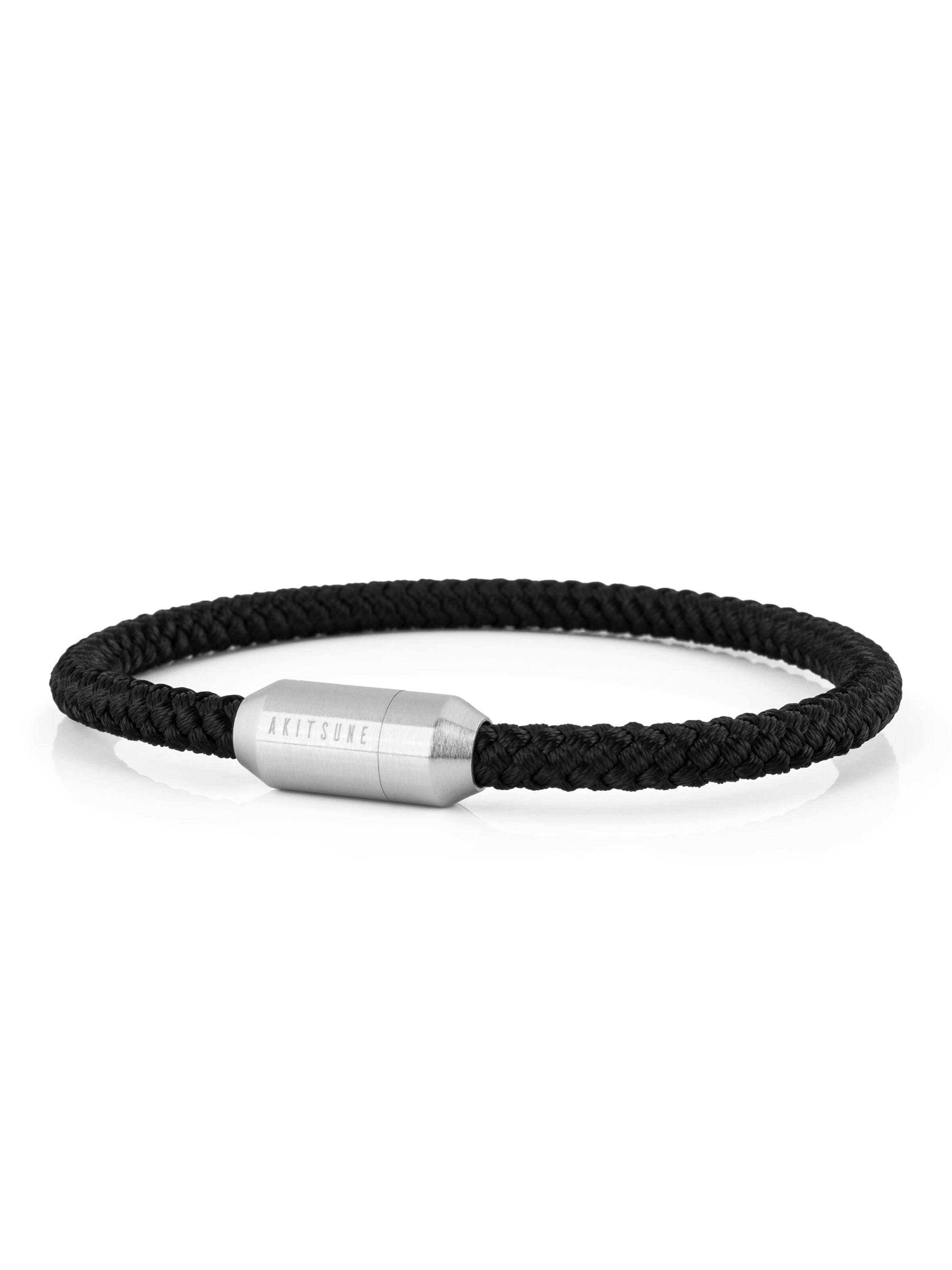 Akitsune Bracelet 'Silvus' in Black: front
