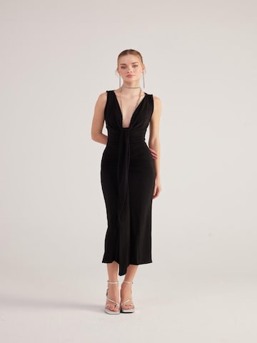HOLLY LOLLY Dress in Black: front