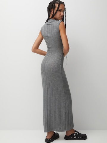 Pull&Bear Knitted dress in Grey