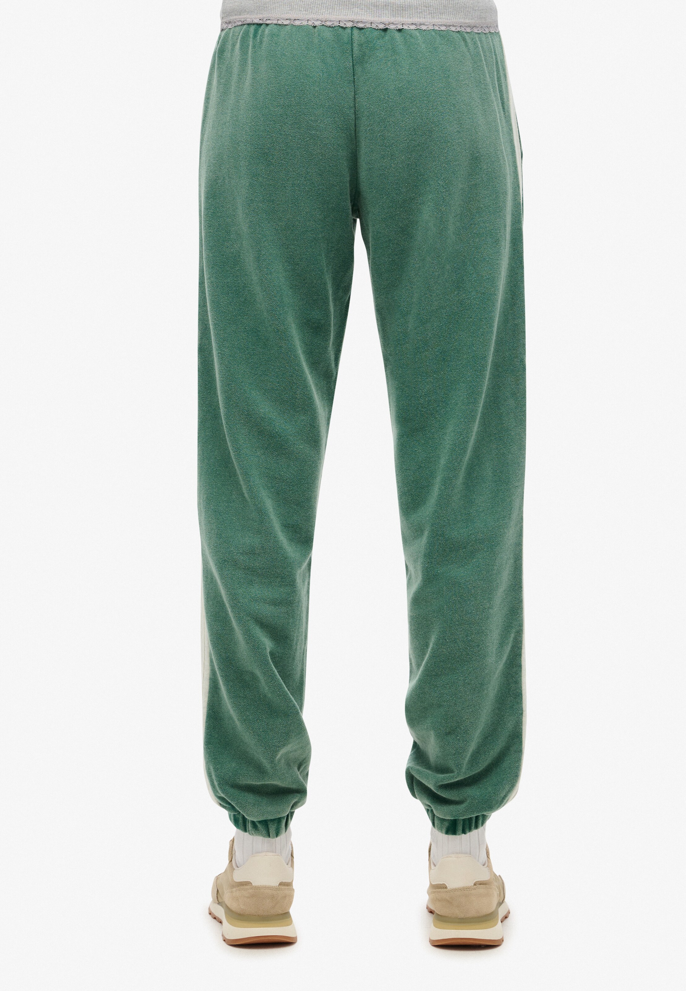 Effilé Pantalon Superdry en vert