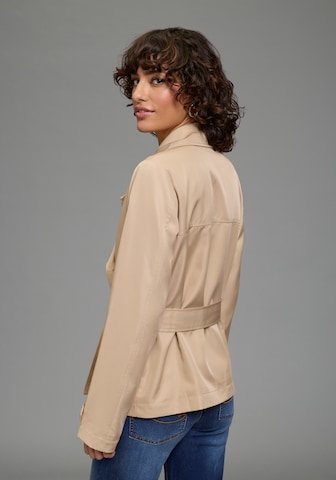 LAURA SCOTT Übergangsmantel in Beige