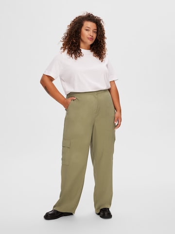 SELECTED FEMME Tapered Cargohose in Grün