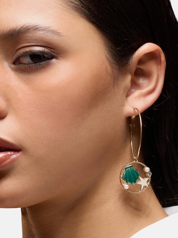 SOHI Earrings 'Sandra' in Green: front