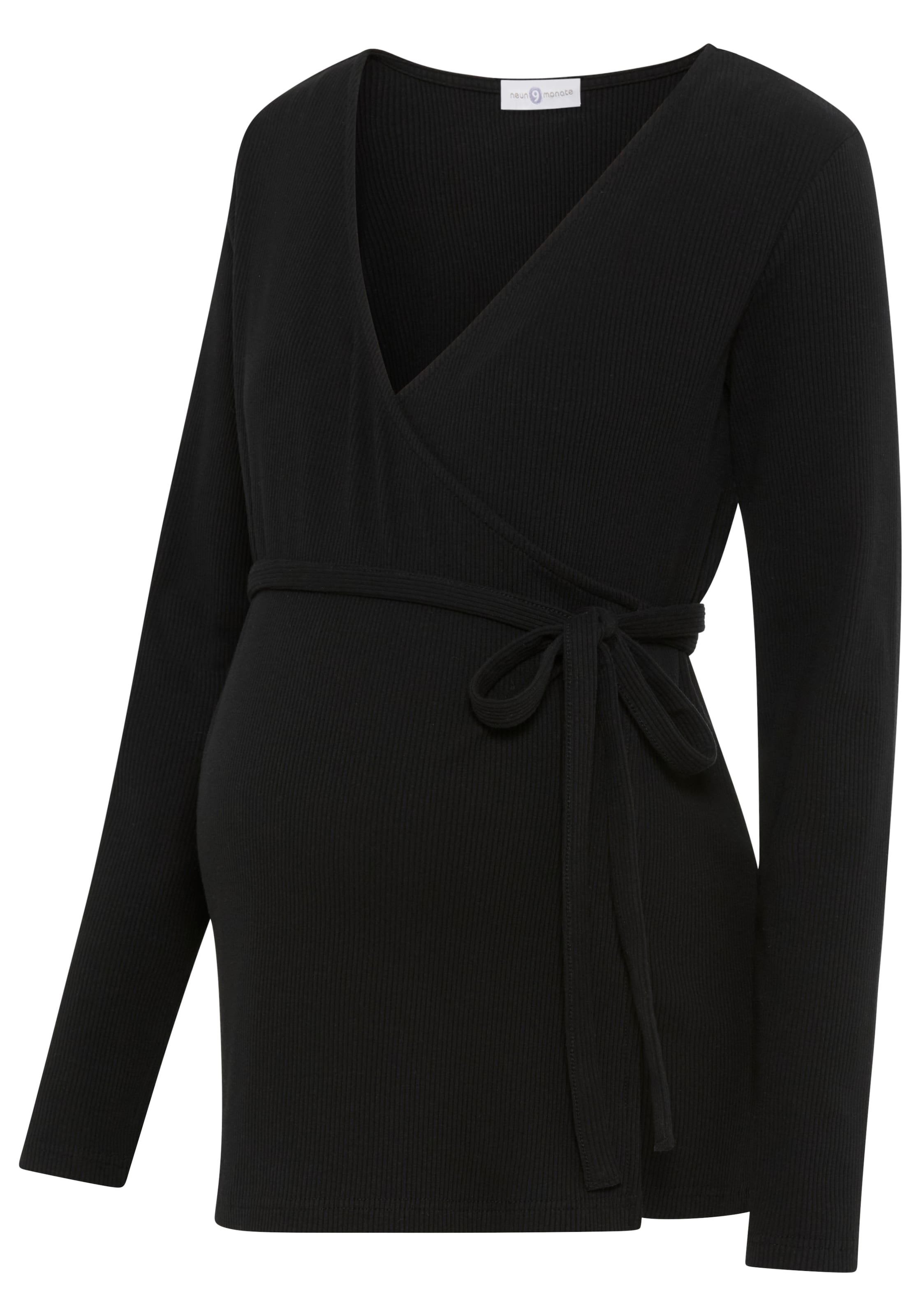 Neun Monate Shirt in Black: front