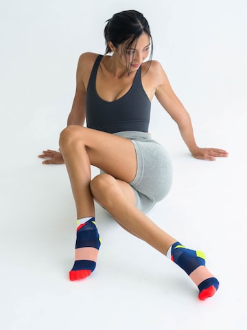 INCYLENCE Athletic Socks 'STRIKES SHORT' in Blue