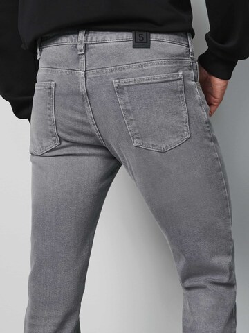 MEYER Slim fit Jeans in Grey