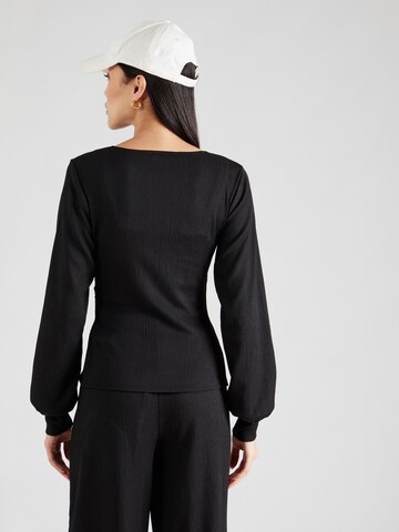 ABOUT YOU Shirt 'Fee' in Black