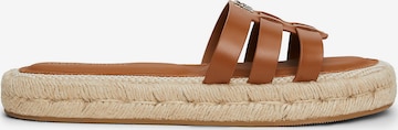 TOMMY HILFIGER - Sapato aberto em castanho