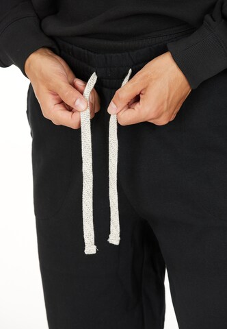 Cruz Tapered Trousers 'Regent' in Black