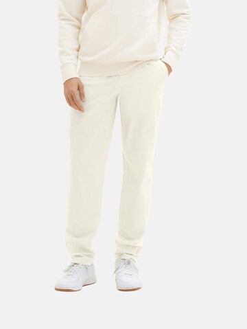 Effilé Pantalon chino TOM TAILOR en beige : devant