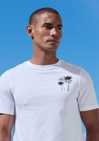 BEACH TIME T-Shirt in Weiß
