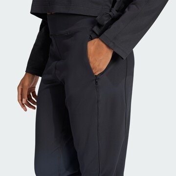 ADIDAS PERFORMANCE - Tapered Pantalón deportivo 'All Me' en negro