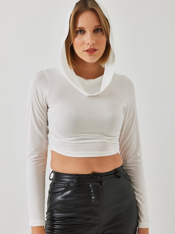 Bianco LucciMajica - bijela boja: prednji dio