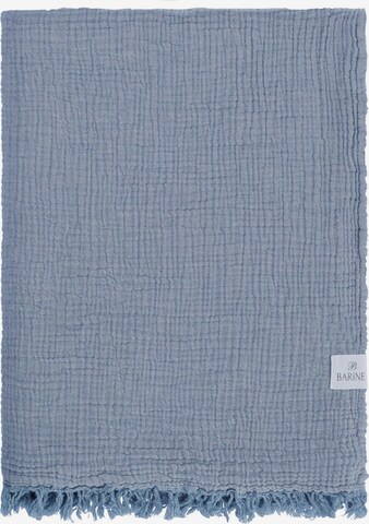 Barine Blankets 'Cocoon' in Blue: front