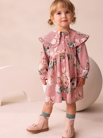 Next Kjole i rød: forside