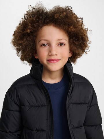Veste de sport Hummel en noir