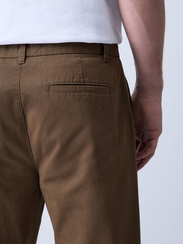 Regular Pantaloni eleganți de la Next pe maro