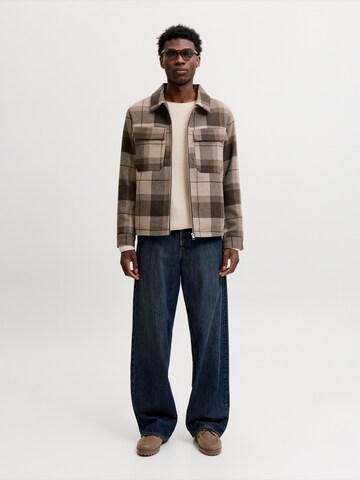 JACK & JONES - Jersey 'JPRBLUMASON' en gris