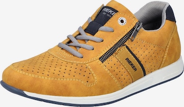 Sneaker bassa di Rieker in giallo: frontale