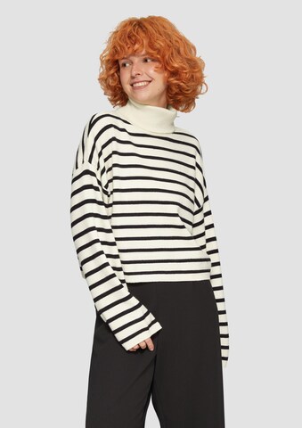 Pull-over QS en beige : devant