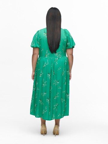ONLY Carmakoma Sukienka w kolorze zielony