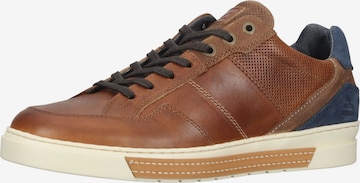 BULLBOXER Sneakers laag in Bruin: voorkant