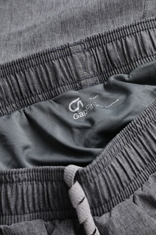 GAP Shorts in S in Grey