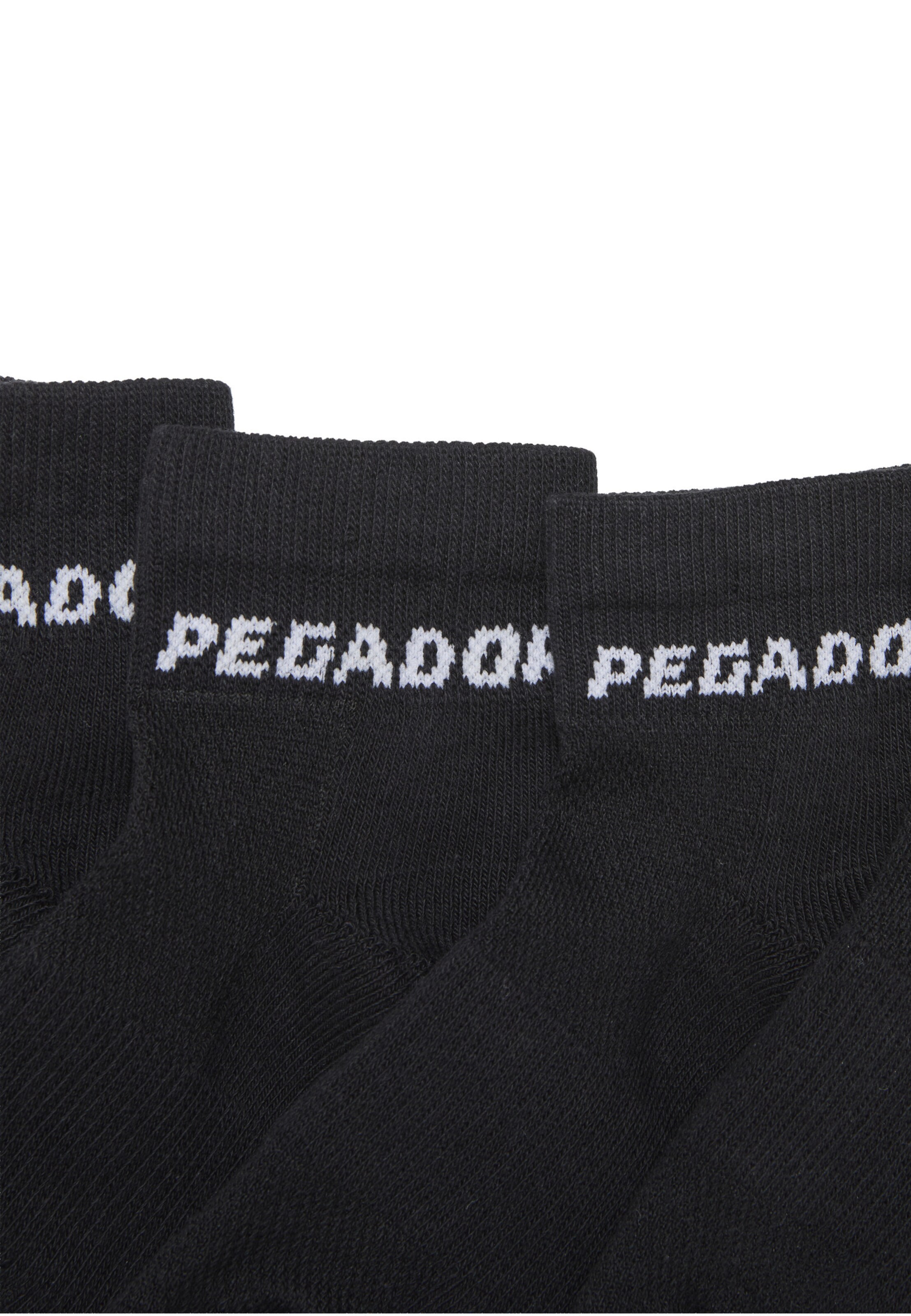 Pegador Socks in Black