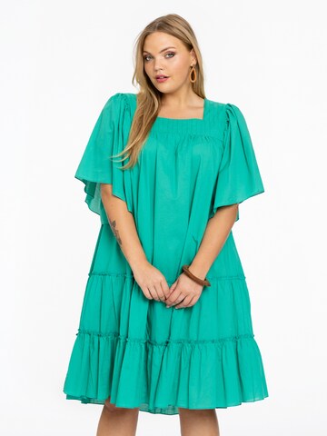 Yoek Dress in Green