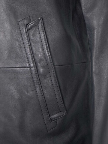 MADDOX - Chaqueta de entretiempo 'Didi' en azul