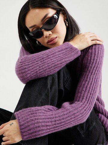 DRYKORN Pullover 'LYNETTE' in Lila