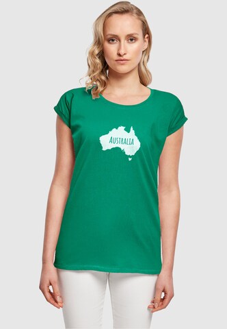 Merchcode Shirt 'Australia X' in Groen: voorkant