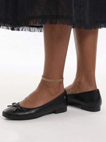 Maciejka Ballet Flats 'P6800-01-00-0' in Black