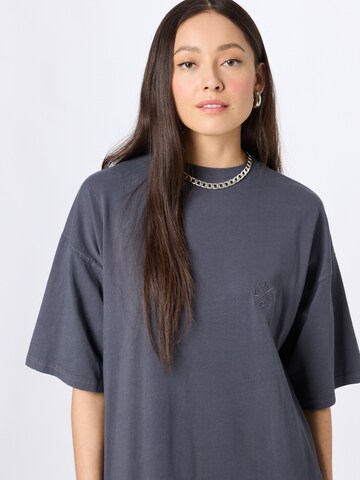 Nasty Gal Dress 'Midaxi' in Grey