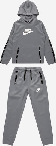 Nike Sportswear Jogginganzug in Grau: predná strana