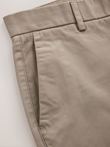 Coupe slim Pantalon chino Next en marron