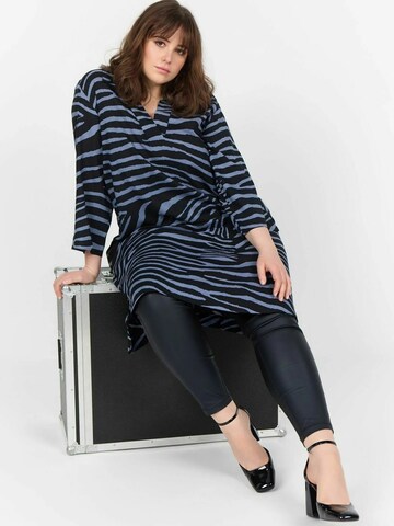 Wasabi Concept Kjole 'Kenia' i blå