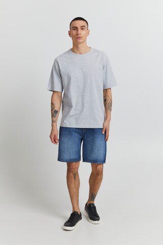 11 Project - Camiseta 'BRIGGS' en gris
