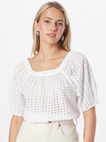 GAP Blouse in White: front